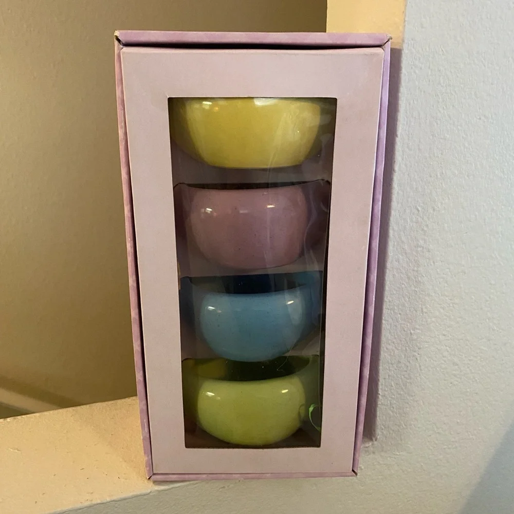 Williams Sonoma Easter Egg Bowl Set. 2002.NWT in Box.